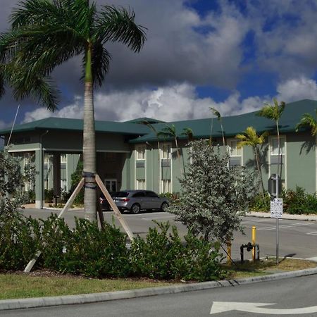 Pioneer Inn Royal Palm Beach Exterior foto